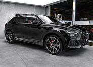 Audi Q8 4