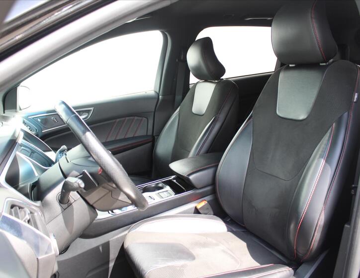 Ford Edge 10