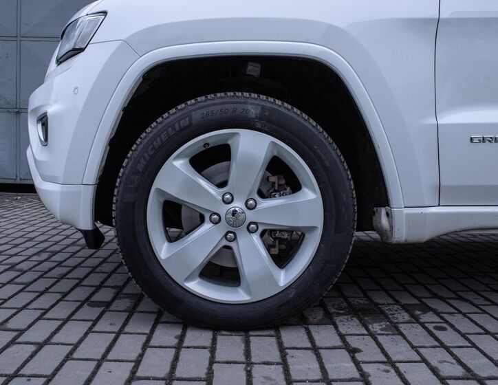 Jeep Grand Cherokee 31