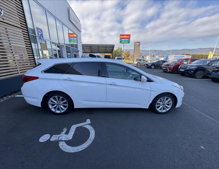 Hyundai i40 17
