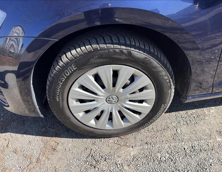 Volkswagen Golf 34