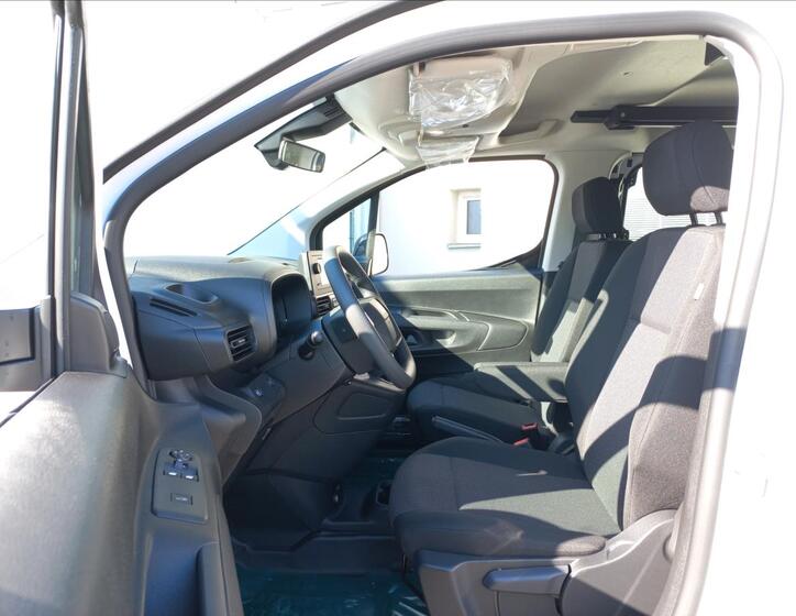 Toyota ProAce City 8