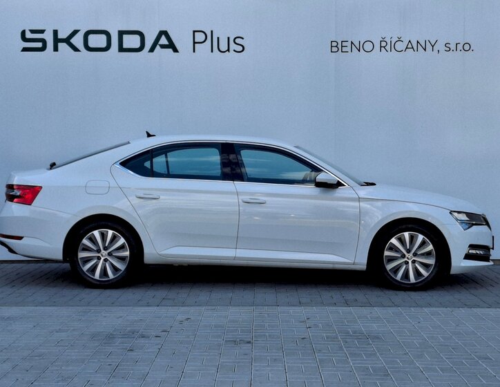 Škoda Superb 13