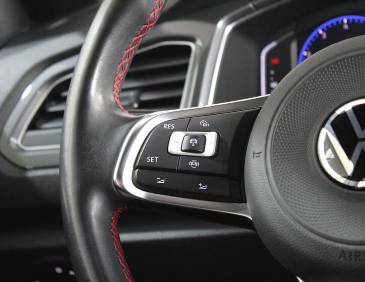 Volkswagen T-Roc 17