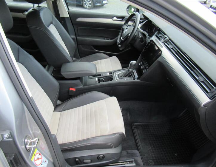 Volkswagen Passat 12