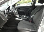 Chevrolet Cruze 23