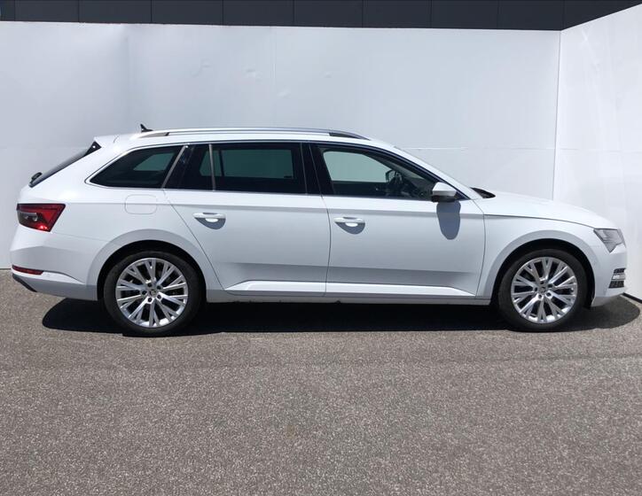 Škoda Superb 10