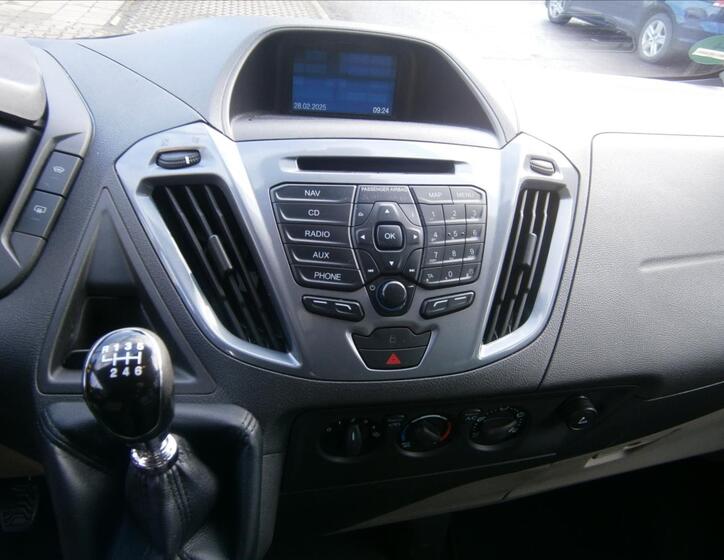 Ford Tourneo Custom 15