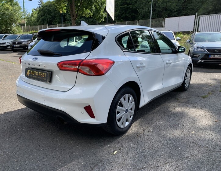 Ford Focus 8