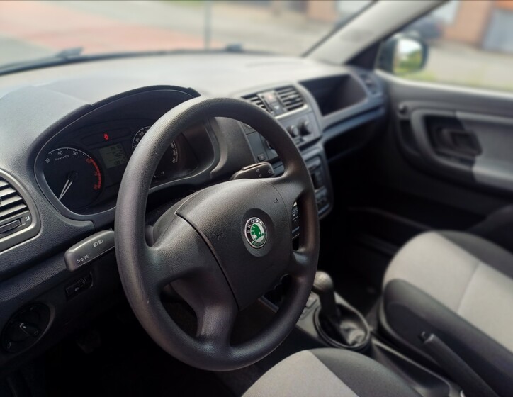 Škoda Fabia 12