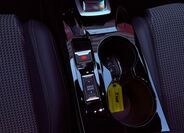 Peugeot 208 24