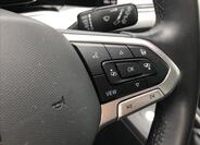 Volkswagen Golf 16