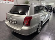 Toyota Avensis 5
