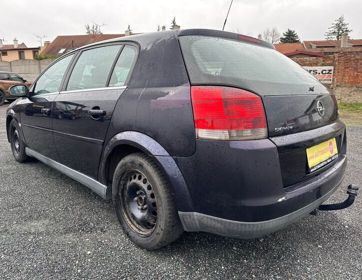 Opel Signum 4