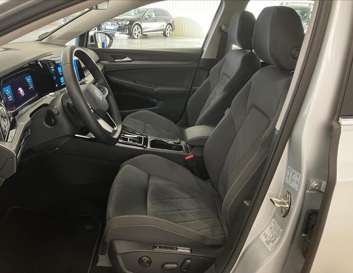 Volkswagen Golf 16