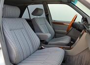 Mercedes-Benz 124 25