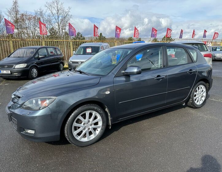 Mazda 3 1