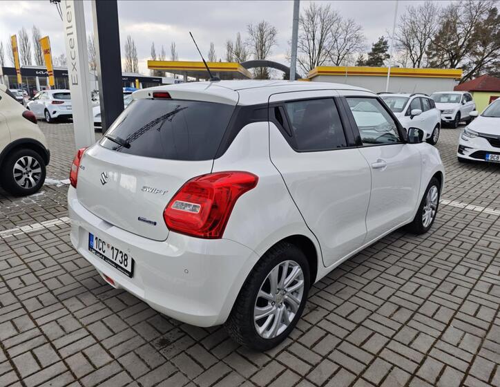 Suzuki Swift 4