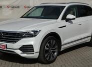 Volkswagen Touareg 1