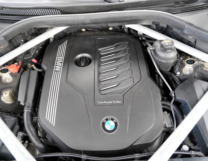 BMW X7 10