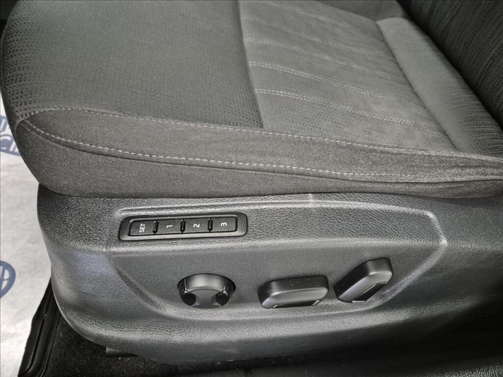 Škoda Octavia 16