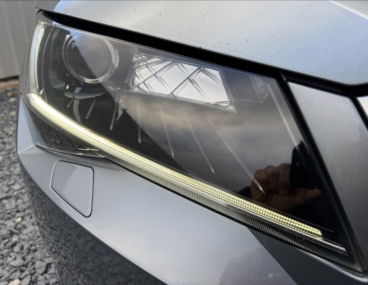 Škoda Superb 8