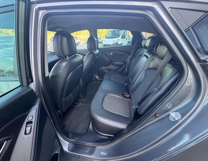 Hyundai ix35 10