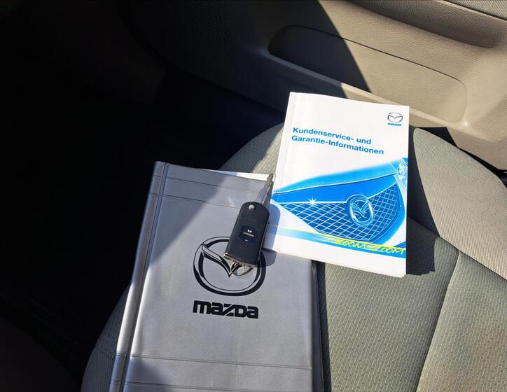 Mazda 2 26