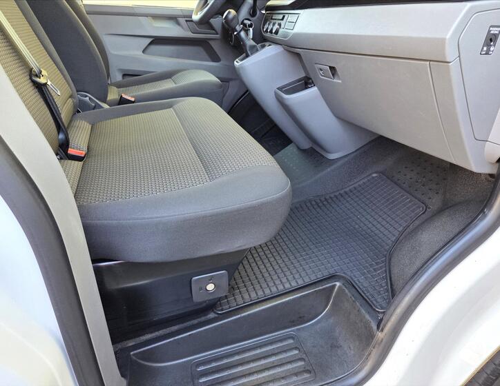 Volkswagen Transporter 11