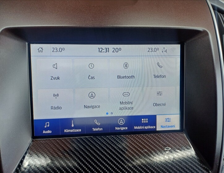 Ford Galaxy 18