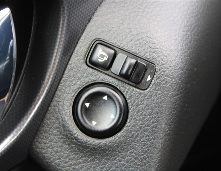 Nissan Qashqai 24