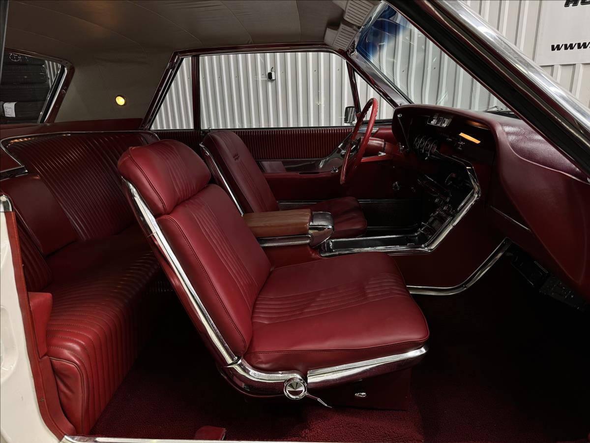 Ford Thunderbird