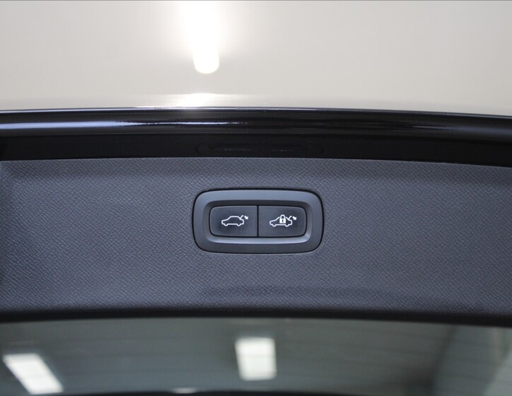 Volvo XC90 27