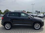 Volkswagen Tiguan 8