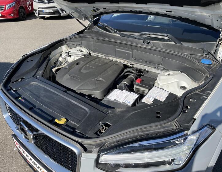 Volvo XC90 76