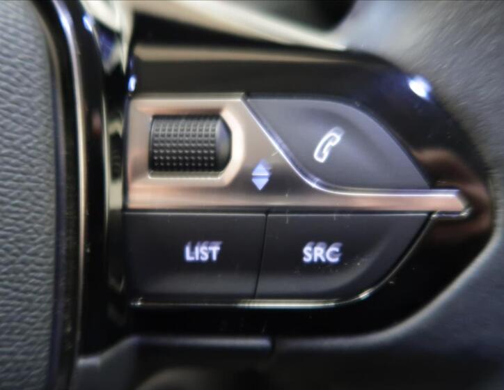 Peugeot 2008 16
