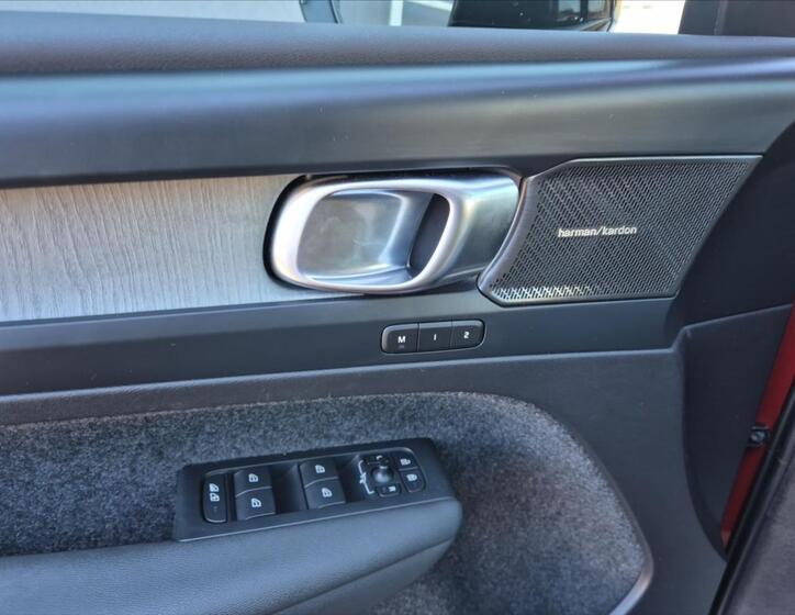 Volvo XC40 14
