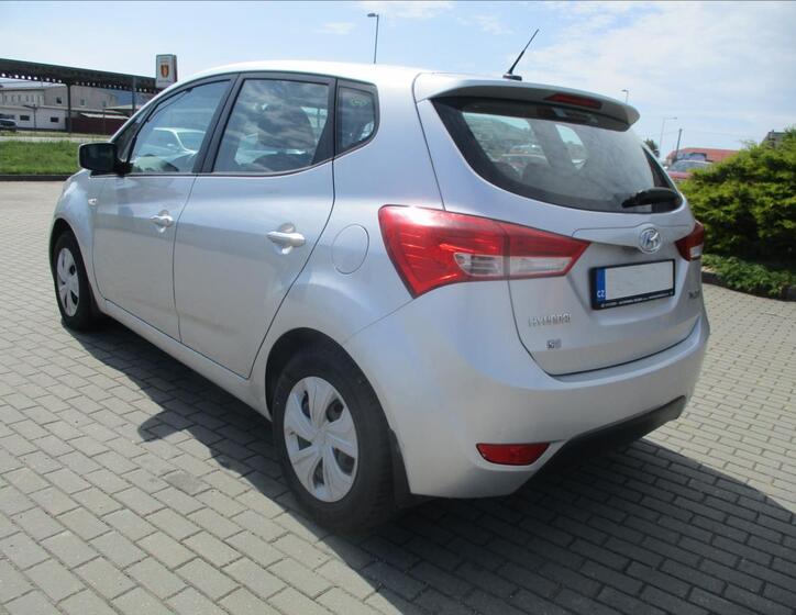Hyundai ix20 3