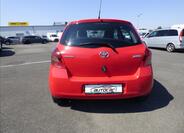 Toyota Yaris 4