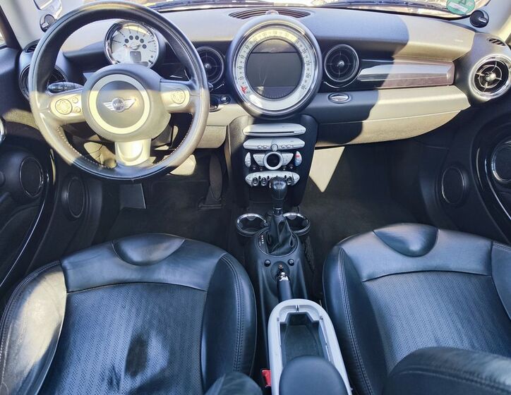 Mini Clubman 11