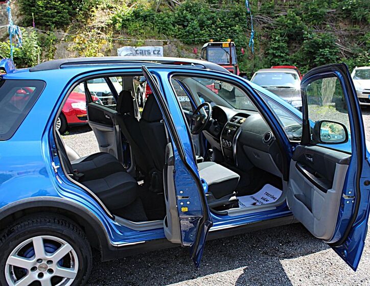 Suzuki SX4 16