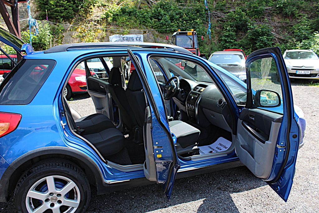 Suzuki SX4