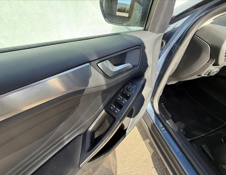 Ford Focus 6