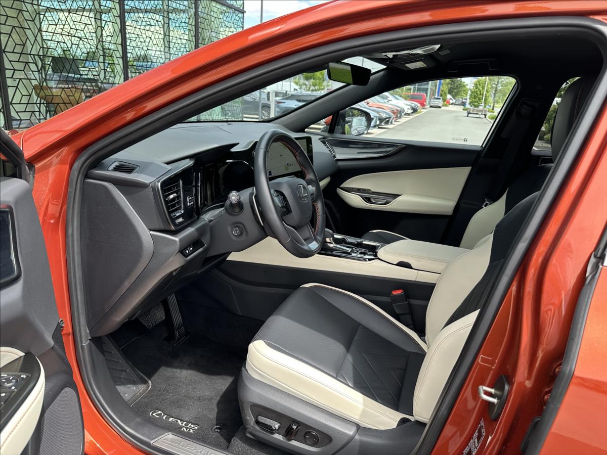 Lexus NX 450h plus