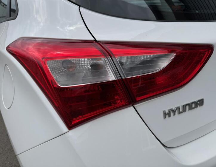 Hyundai i30 21