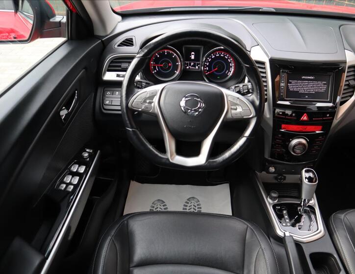 SsangYong Tivoli 8