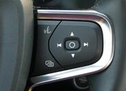 Volvo XC40 12