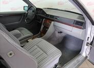 Mercedes-Benz 124 13