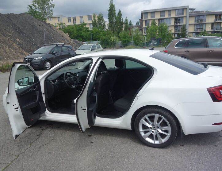 Škoda Octavia 15