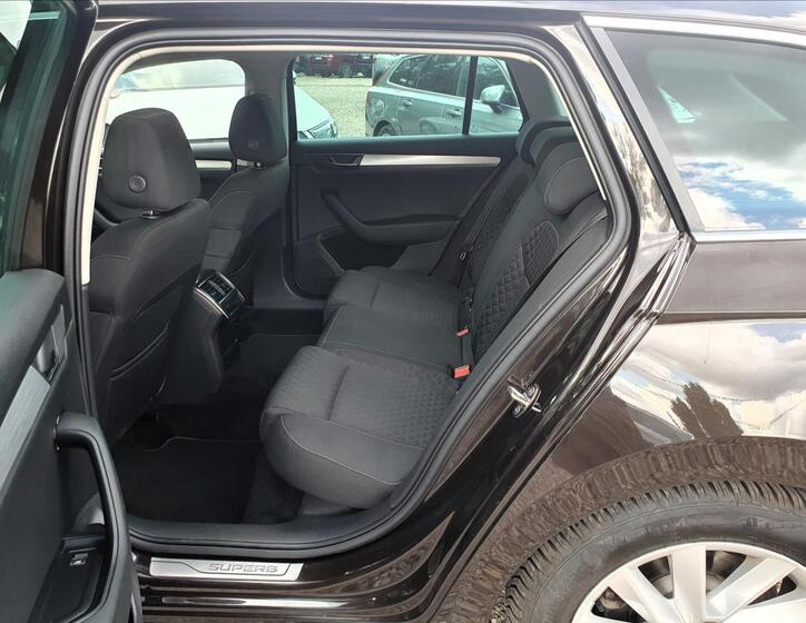Škoda Superb 14